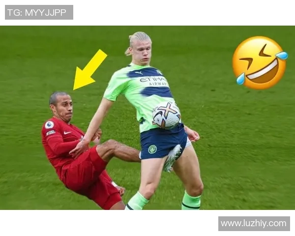 哪个足球明星在场上最搞笑最具喜剧天赋引发观众笑声不断